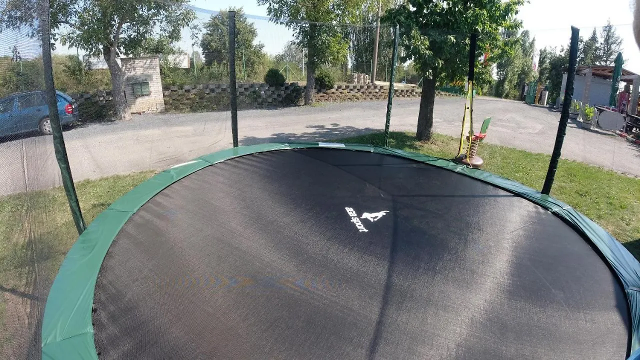 *** キャンプ場 ホテル Triocamp Praha チェコ